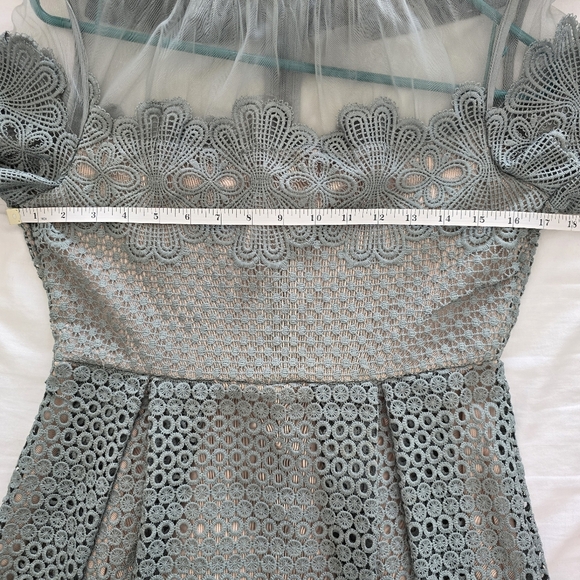 Romeo + Juliet Couture Midi Dress Size M - Picture 9 of 11